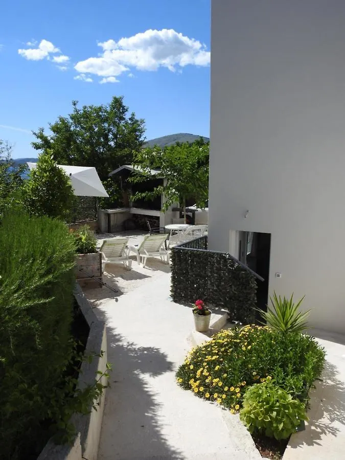 Apartment Salvia Trogir